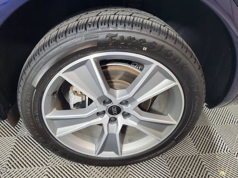 Used 2025 Audi Q5 2.0T Premium AWD/4WD image 11