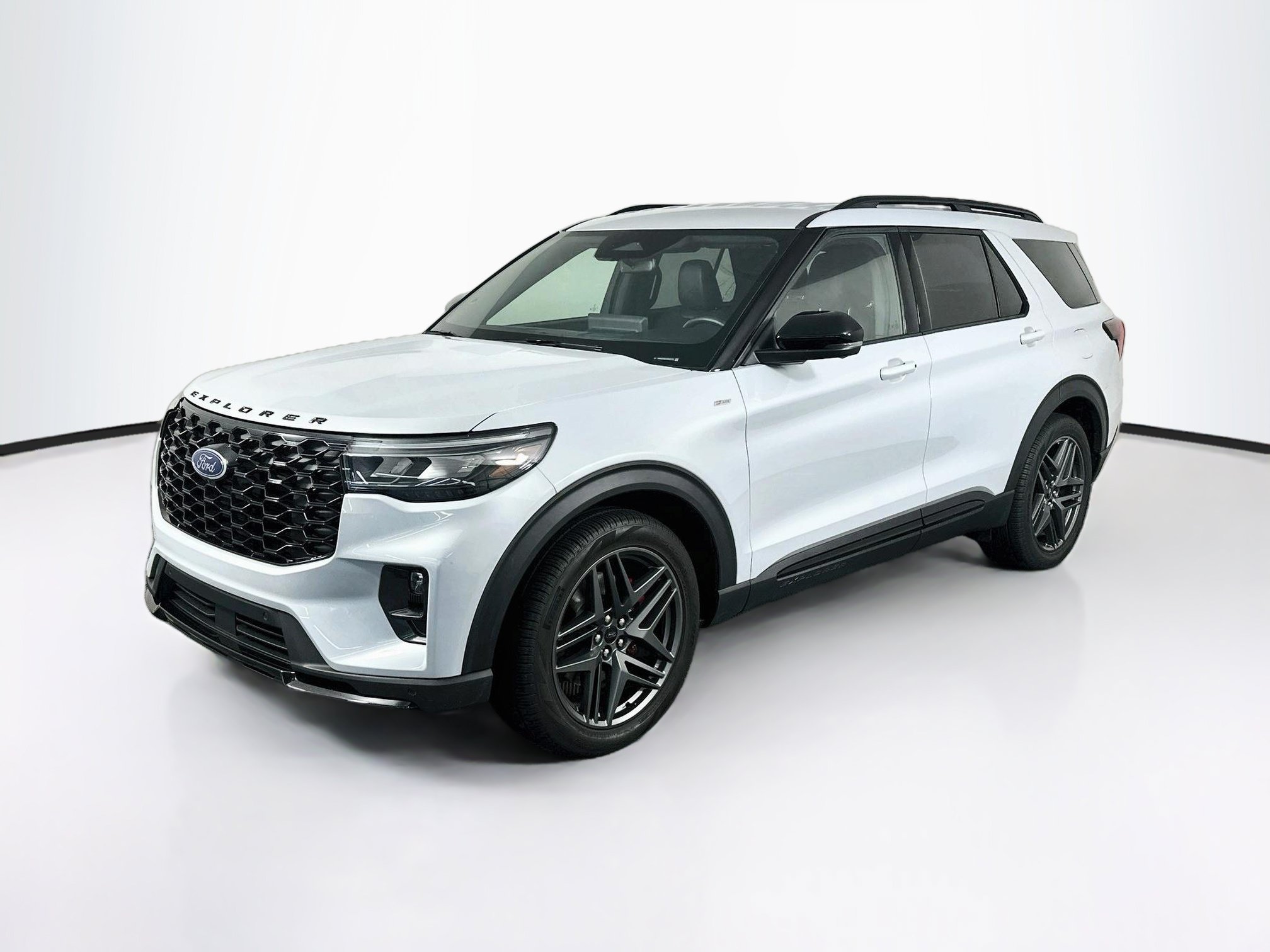 Used 2026 Ford Explorer ST-Line w/ ST-Line Street Pack RWD image 3