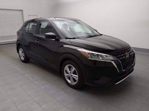 Used 2021 Nissan Kicks S FWD image 13