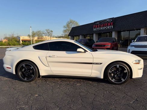 Used 2019 Ford Mustang GT Premium w/ Equipment Group 401A RWD image 16