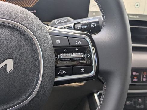 New 2026 Kia Carnival EX FWD image 33