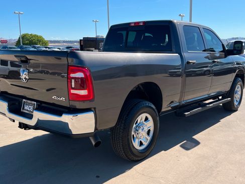 Used 2024 RAM 3500 Tradesman w/ Chrome Appearance Group AWD/4WD image 6