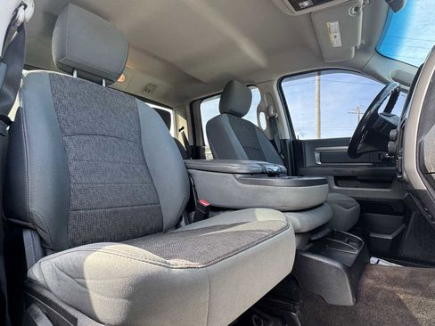 Used 2014 RAM 1500 Outdoorsman image 31