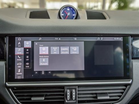 Used 2019 Porsche Cayenne image 22