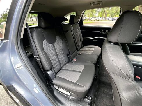 Used 2022 Kia Sorento LX FWD image 21