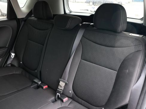 Used 2015 Kia Soul FWD image 21
