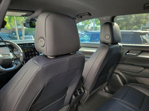 New 2027 GMC Terrain Elevation w/ Elevation Premium Package FWD image 14