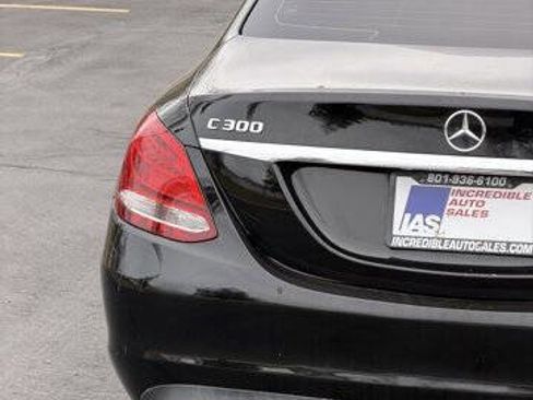 Used 2018 Mercedes-Benz C 300 Sedan image 6