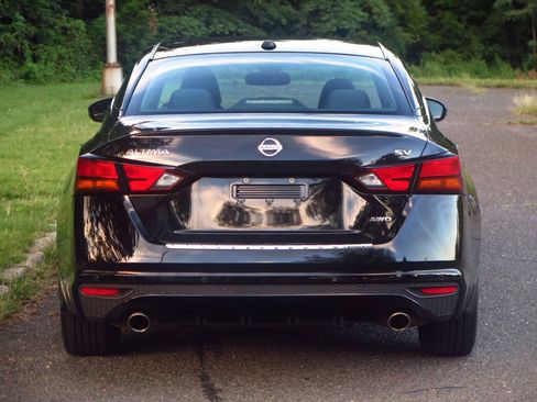 Used 2019 Nissan Altima 2.5 SV AWD/4WD image 4