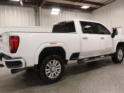 Used 2020 GMC Sierra 2500 Denali w/ Denali Ultimate Package AWD/4WD image 3