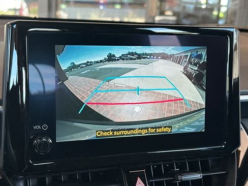 Used 2025 Toyota Corolla Cross AWD Hybrid image 21