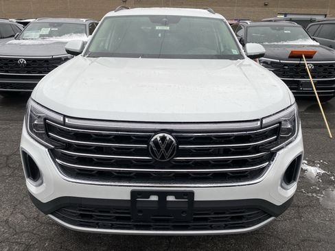 New 2026 Volkswagen Atlas SE image 3