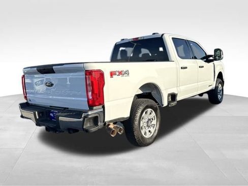 Used 2023 Ford F250 XLT w/ FX4 Off-Road Package image 5