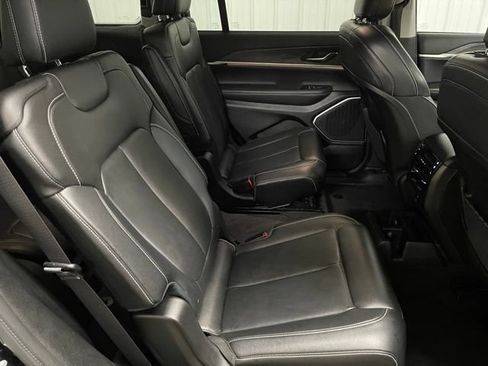 Used 2021 Jeep Grand Cherokee L Limited AWD/4WD image 23