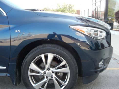 Used 2015 INFINITI QX60 Luxe w/ Deluxe Touring Package AWD/4WD image 27