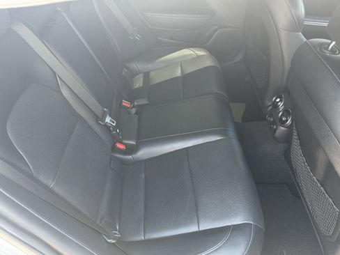 Used 2022 Kia Stinger GT-Line image 38