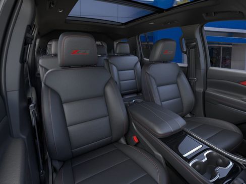 New 2026 Chevrolet Traverse Z71 image 16