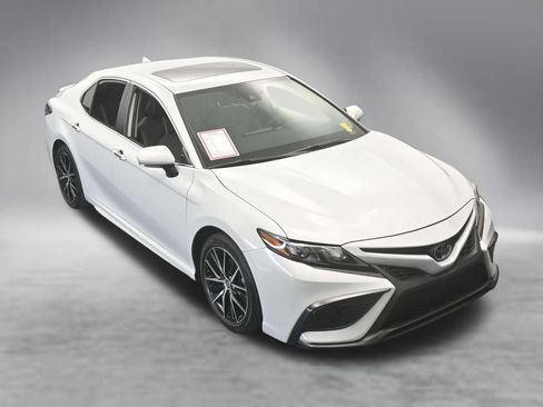 Used 2024 Toyota Camry SE FWD image 55