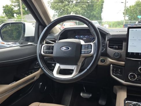 Used 2022 Ford Expedition Limited AWD/4WD image 42