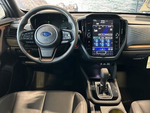 Used 2025 Subaru Forester Sport image 61