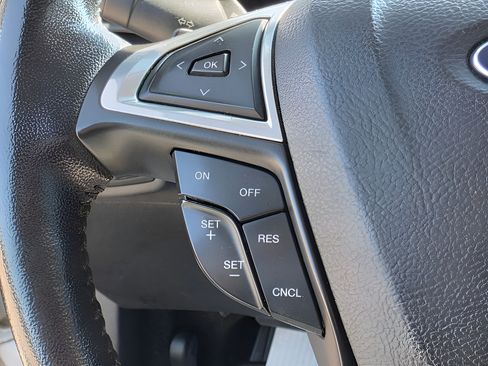 Used 2013 Ford Fusion Titanium FWD image 18