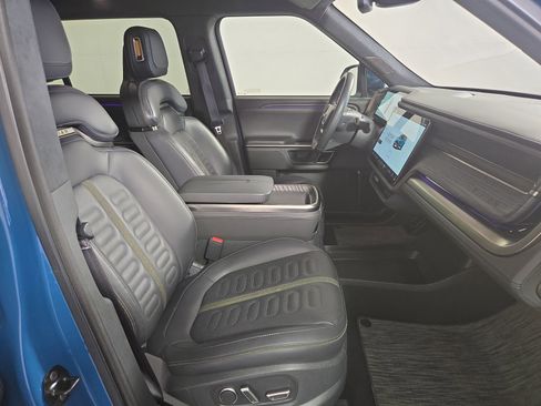 Used 2024 Rivian R1S Adventure AWD/4WD image 24