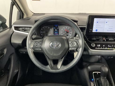 Used 2025 Toyota Corolla LE FWD image 12