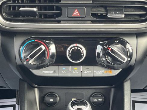 Used 2023 Hyundai Kona SEL image 15