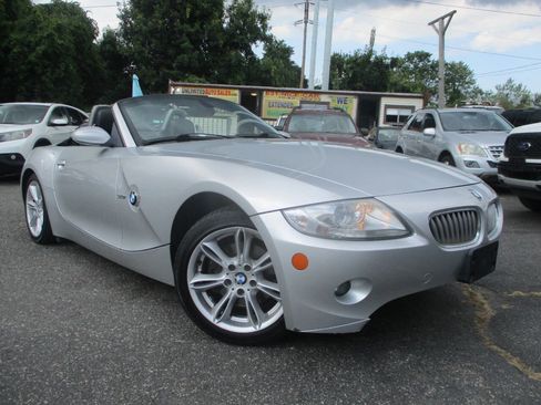 Used 2005 BMW Z4 3.0i image 2