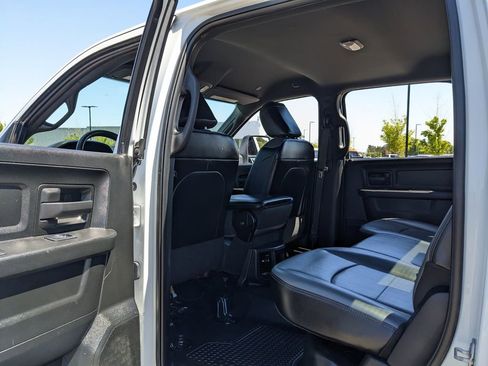 Used 2024 RAM 2500 Tradesman w/ Chrome Appearance Group AWD/4WD image 37