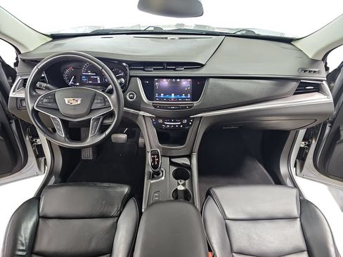 Used 2017 Cadillac XT5 Premium Luxury AWD/4WD image 11