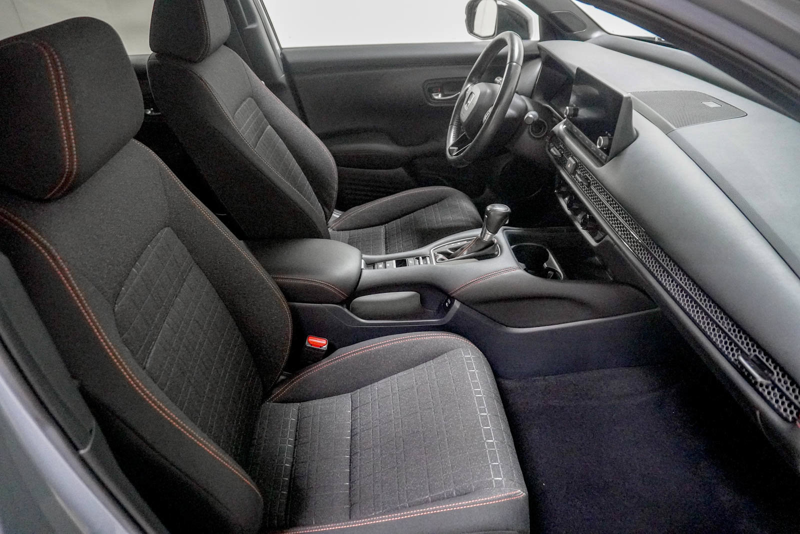 Used 2024 Honda HR-V Sport image 29