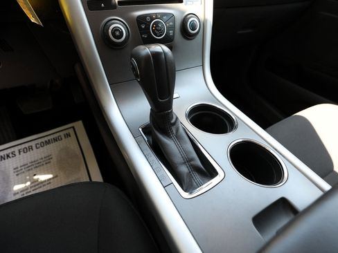 Used 2014 Ford Edge SE w/ Equipment Group 101A image 18