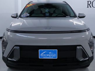 Used 2024 Hyundai Kona SEL video 2