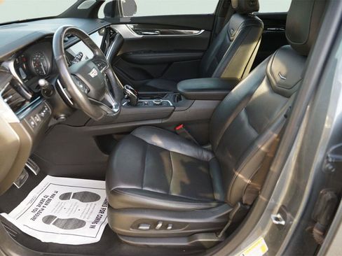 Used 2020 Cadillac XT6 Sport AWD/4WD image 9
