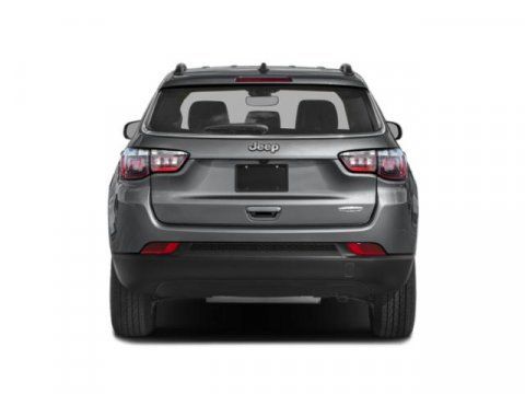 Used 2022 Jeep Compass Latitude AWD/4WD image 8