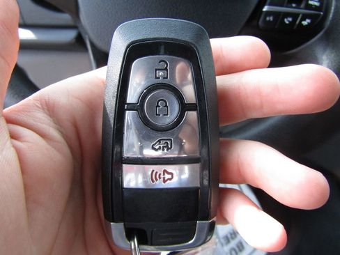 Used 2024 Ford E-Transit 148 Medium Roof image 39