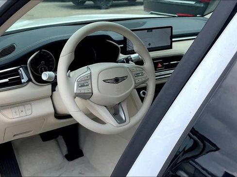 New 2026 Genesis G70 2.5T Prestige image 6