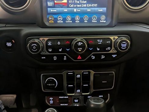 Used 2020 Jeep Wrangler Unlimited Rubicon image 16