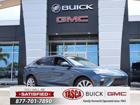Used 2024 Buick Envista Sport Touring FWD image 1