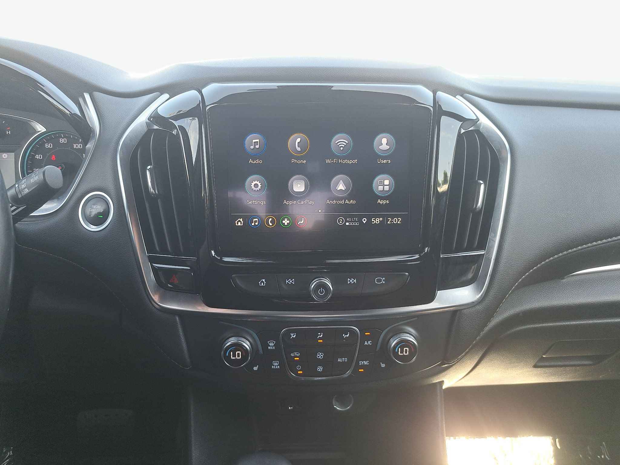 Used 2022 Chevrolet Traverse LT AWD/4WD image 21