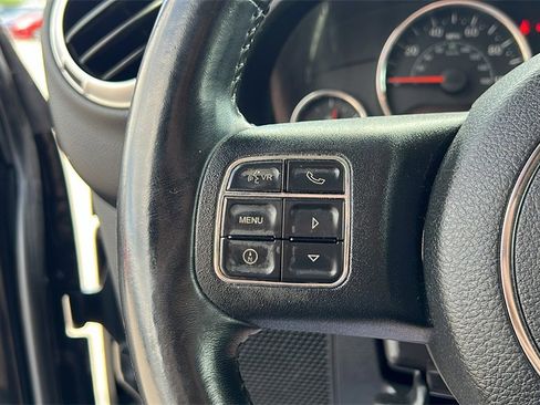 Used 2014 Jeep Wrangler Unlimited Rubicon w/ Dual Top Group image 16