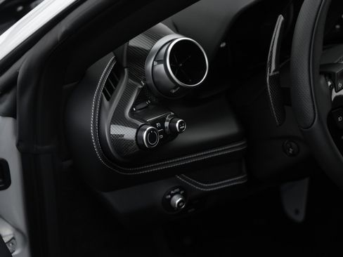 Used 2022 Ferrari F8 Tributo image 19