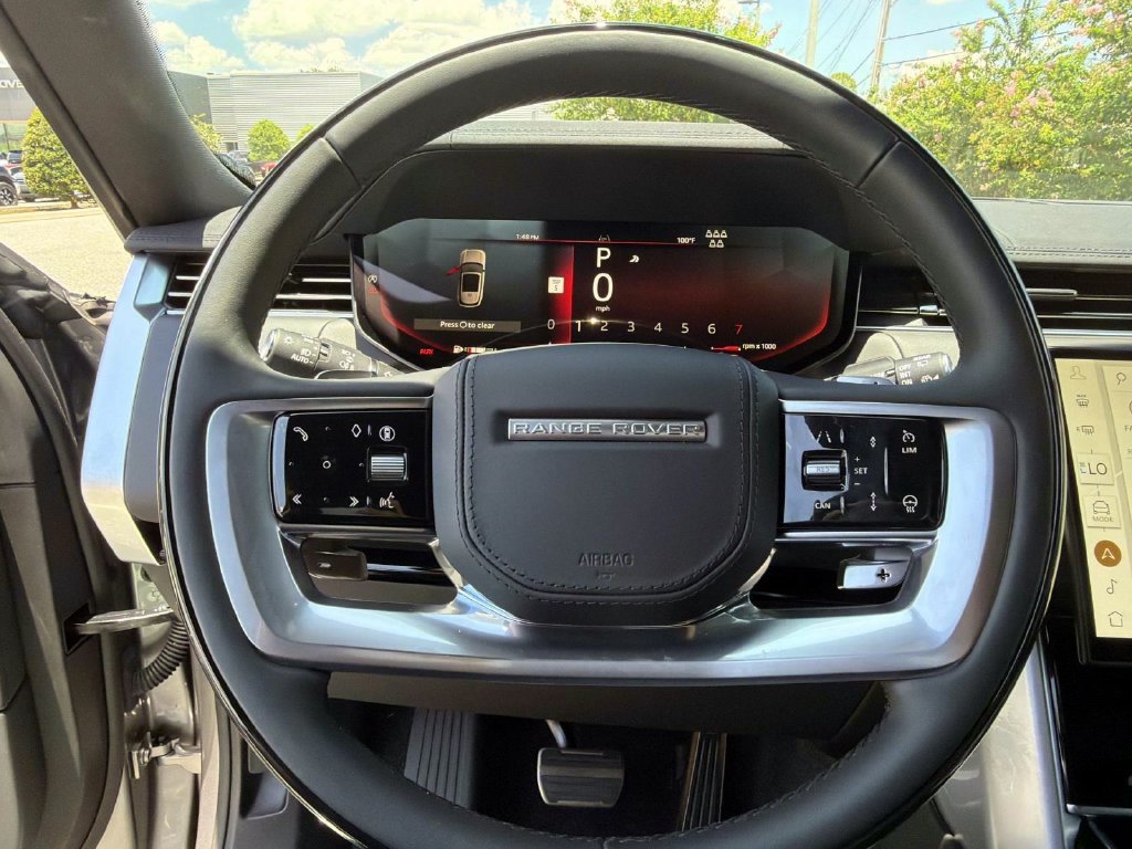 Used 2026 Land Rover Range Rover Long Wheelbase SE AWD/4WD image 26