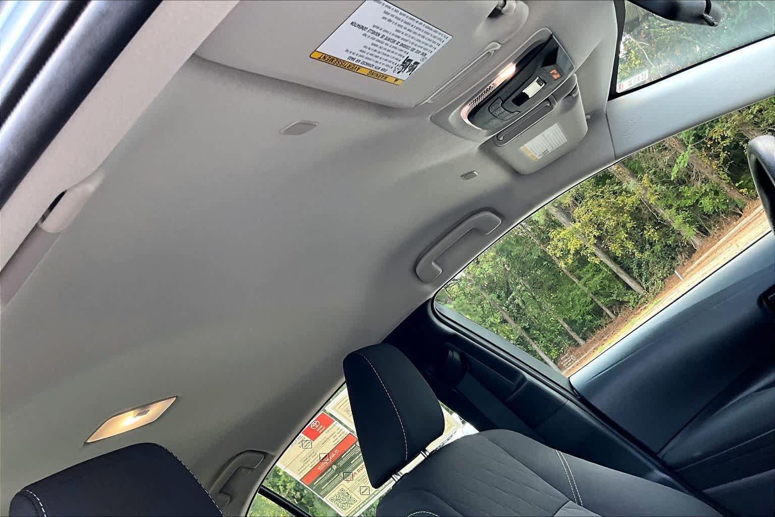 Used 2026 Toyota Corolla LE FWD image 14