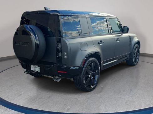 Certified 2025 Land Rover Defender 110 V8 AWD/4WD image 6