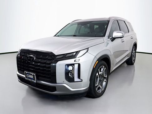 Used 2024 Hyundai Palisade SEL FWD image 3