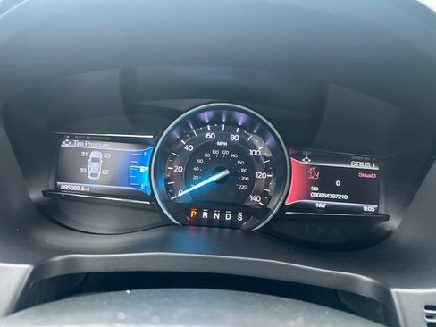Used 2018 Ford Explorer Limited w/ Ford Safe & Smart Package FWD image 15