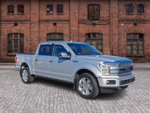 Certified 2018 Ford F150 Platinum w/ Equipment Group 701A Luxury image 2