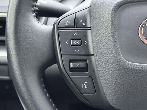 Used 2024 Toyota Prius LE image 20